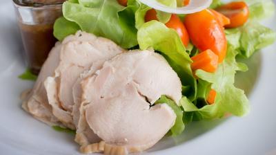 Sous vide cooking best method for foolproof poached chicken