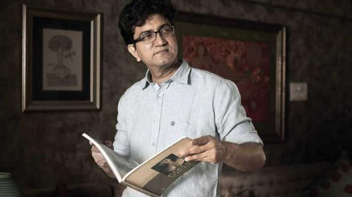 CBFC chief Prasoon Joshi skips Jaipur Lit Fest amid threats over ‘Padmaavat’