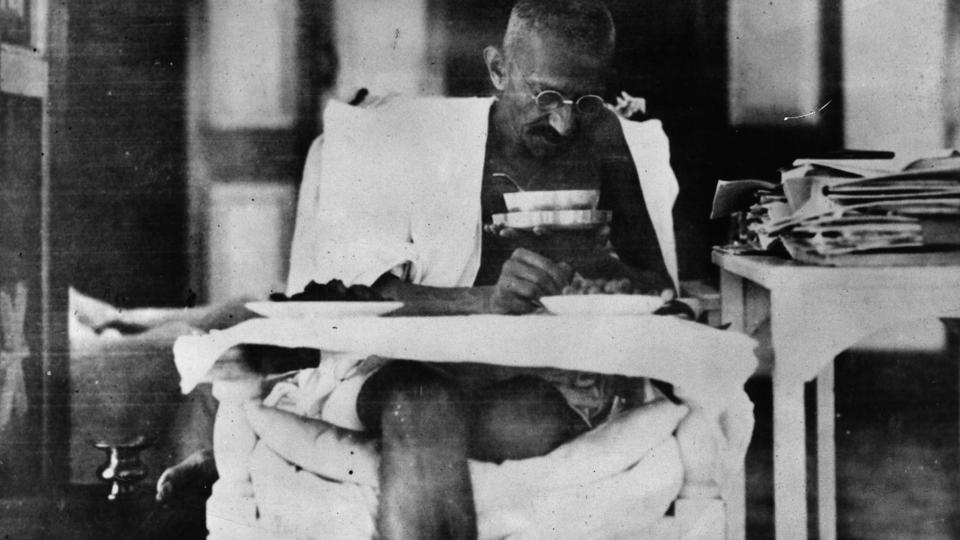 Gandhi and the idea of an anti-chauvinist history