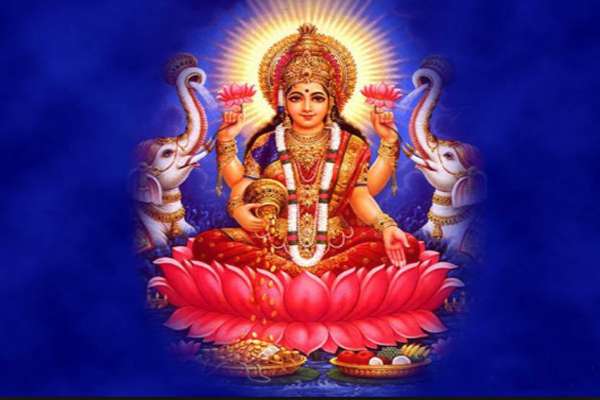 Offer yellow flowers to Goddess Lakshmi on Friday to get fruitful results