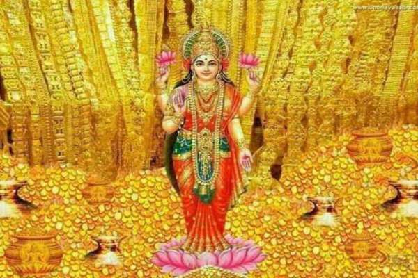 Facing wealth Issues? Do these measures on Friday, Goddess Lakshmi will pour blessings on you