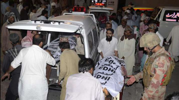 At least 25 killed, 40 wounded in suicide blast outside Quetta polling booth