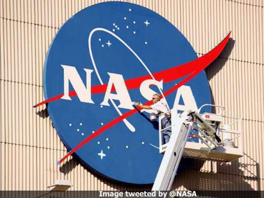 NASA To Send Submarine To Seafloor Next Week : Report