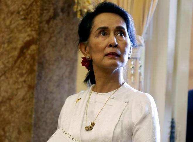 Suu Kyi says Rohingya crisis could have been handled better