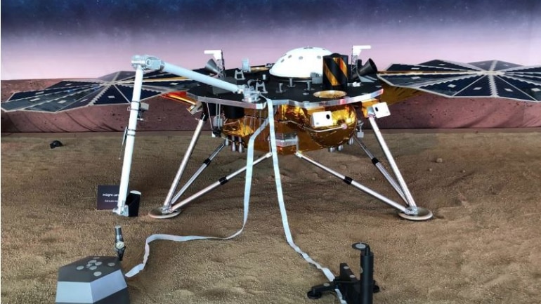 Nasa’s latest Mars craft nears landing for unprecedented seismic mission